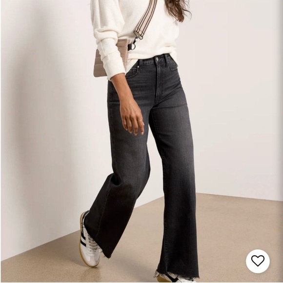 Paige Anessa Cropped High Rise Wide Leg Jeans - Picture 1 of 16